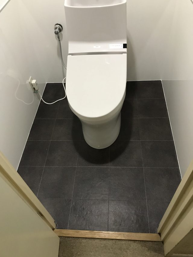 トイレにキッチンパネル Handymanリフォームブログ